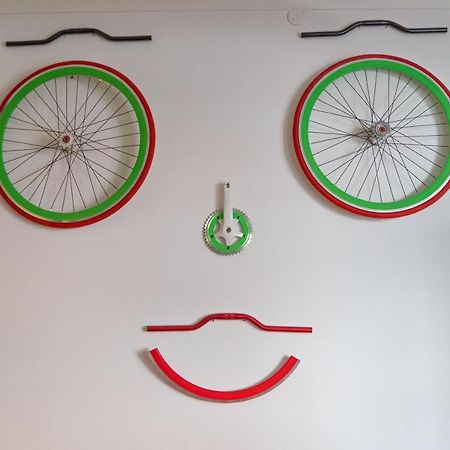 Bed & Bike Ferrara Panzió Kültér fotó